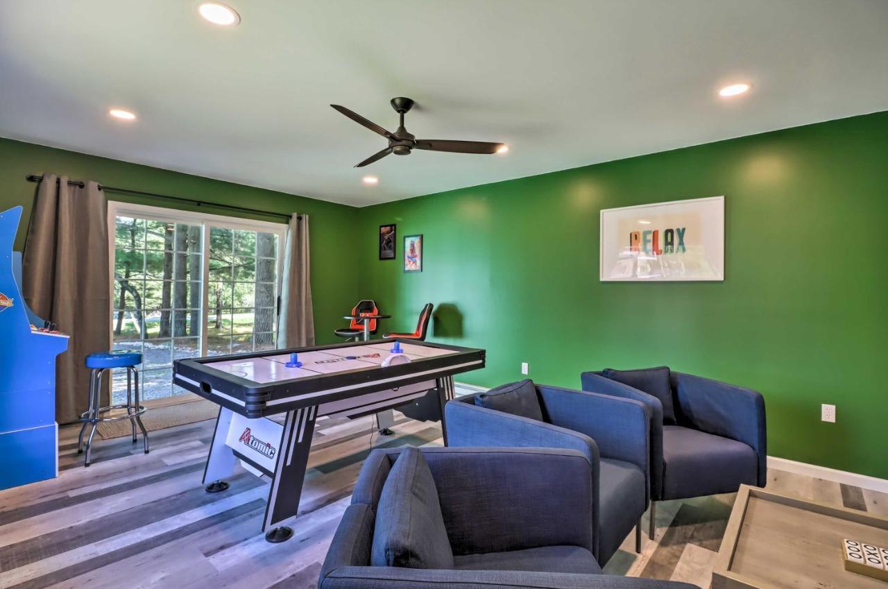 Pocono Mountain Escape With Game Room Walk To Lake! Albrightsville Bagian luar foto